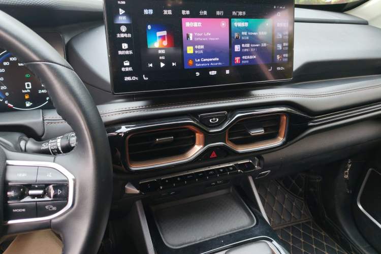 Used Geely Auto Haoyue 2022 1.8TD DCT Black Gold Limited Edition 7-Seater Audio And AC Panel