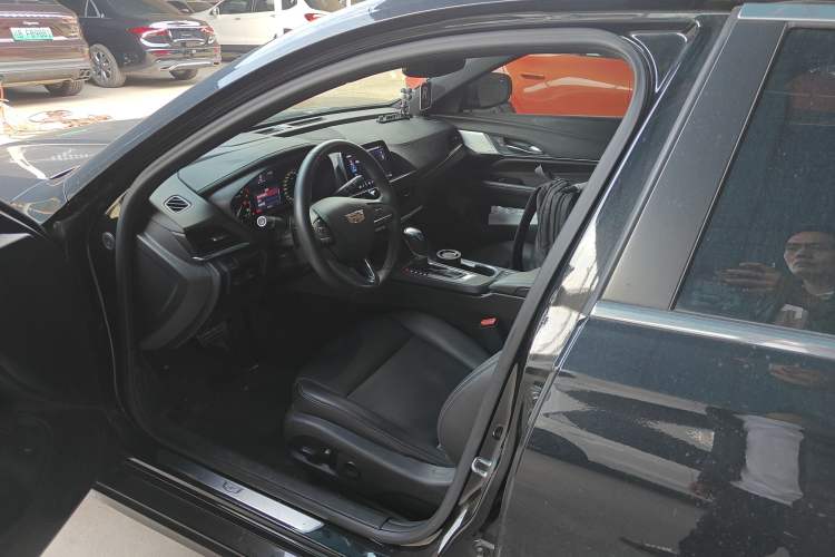 Used Cadillac CT4 2021 28T Luxury Model
