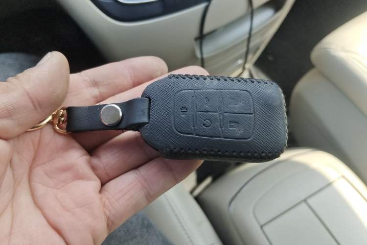 Used Buick GL8 2018 28T Luxury Model China VI Standard
