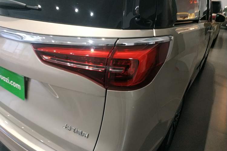 Used Buick GL8 2020 ES Land Cruiser 653T Luxury Model