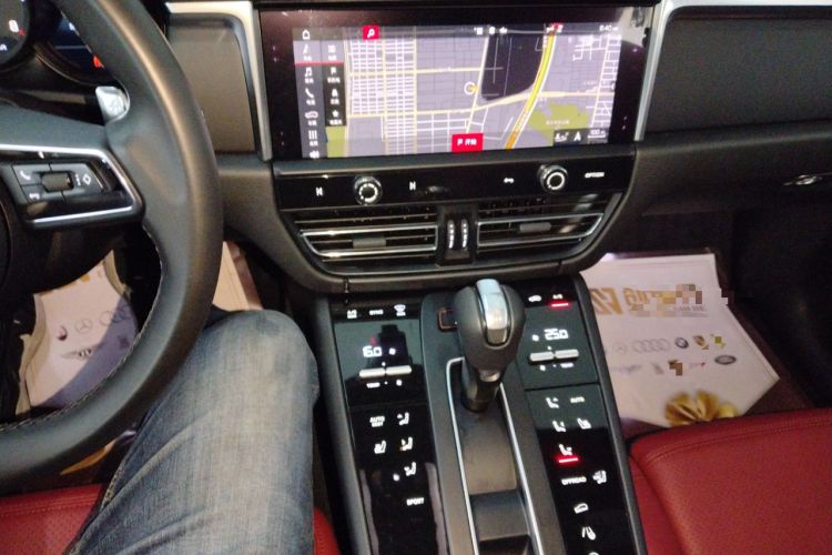 Used Porsche Macan 2022 Macan 2.0T
