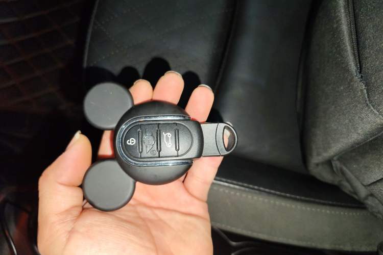 Used MINI 2018 1.5T COOPER Artist