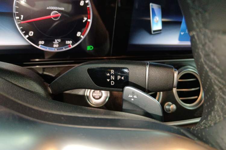 Used Mercedes-Benz E-Class 2019 Restyled E 300 L Sporty and Stylish Edition
