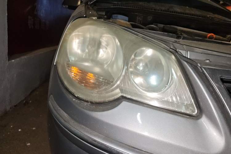 Used Volkswagen Polo 2009 Jingqu 1.6L Manual Elegant Edition
