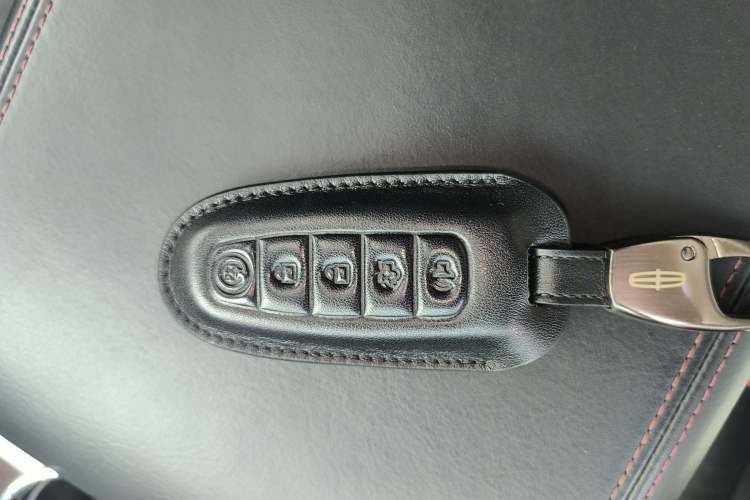 Used Lincoln Navigator 2016 3.5T AWD Vehicle Key