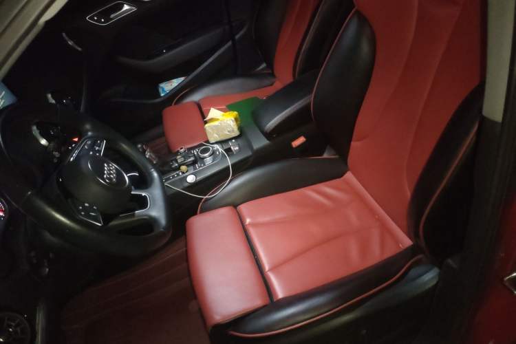 Used Audi A3 2019 Sportback 35 TFSI Sporty Version National V
