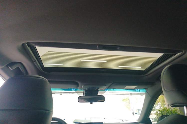 Used Toyota Avalon 2019 2.0L Luxury Edition China VI Standard