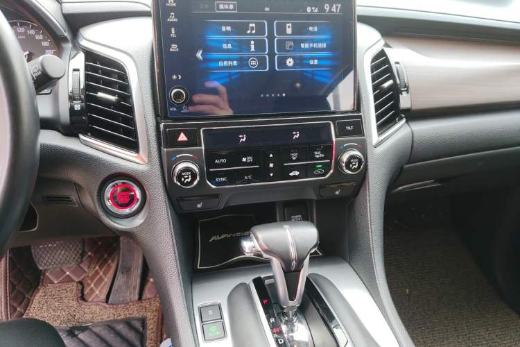 Used Honda Avancier 2017 240TURBO Two-Wheel Drive Premium Edition Audio And AC Panel