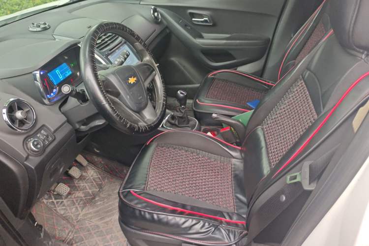 Used Chevrolet Trax 2016 1.4T Manual Two-Wheel Drive Comfort Version with Sunroof