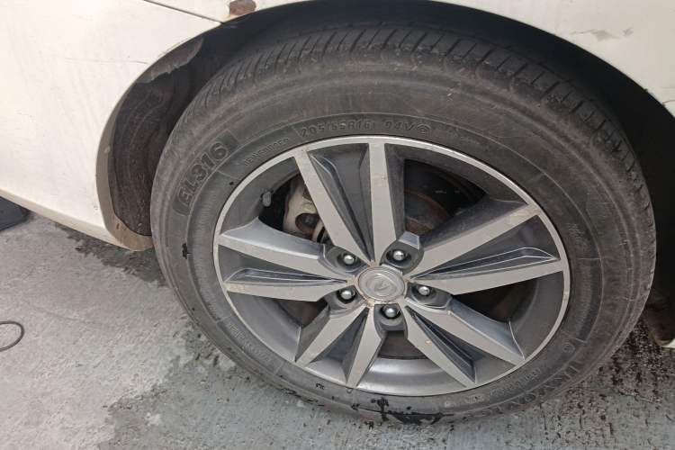 Used CHANGAN Eado 2015 1.6L Manual Luxury Model China V Standard
