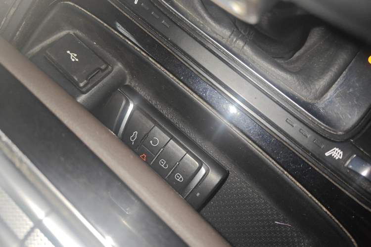 Used GAC Trumpchi M6 2019 270T DCT Luxury Edition (7-seater) China VI