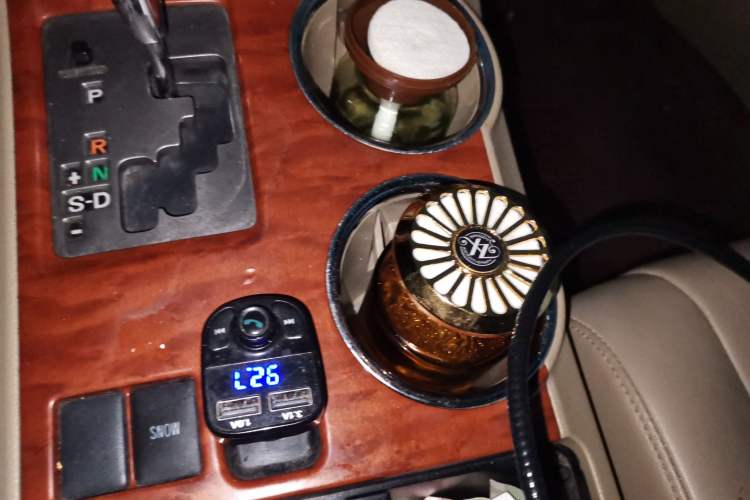 Used Toyota Highlander 2011 2.7L Two-Wheel Drive 7-Seater Supreme Edition Vehicle Key