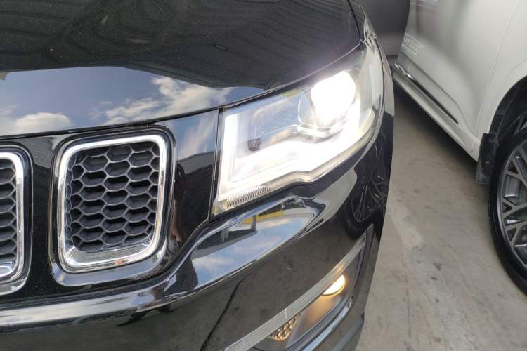 Used Jeep Compass 2020 220T Automatic Four-Wheel Drive Elite Edition Left Front Headlight