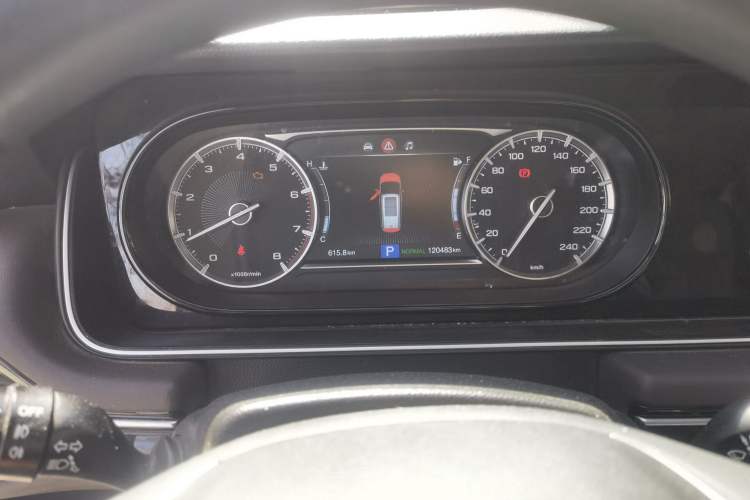 Used GAC Trumpchi M6 2019 270T DCT Luxury Edition (6-seater) China VI