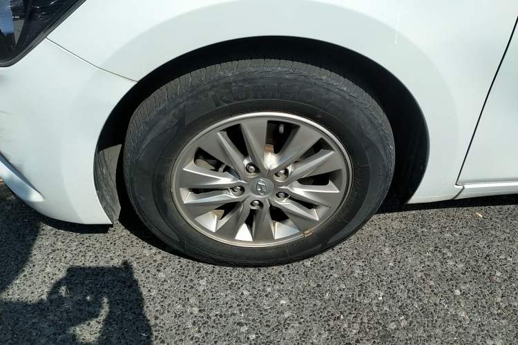 Used Hyundai Celesta 2018 1.6L Automatic GL Enjoyment Edition China VI compliant