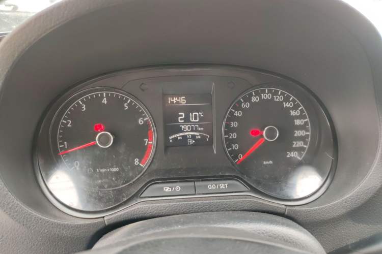 Used Volkswagen Polo 2014 1.4L Manual Fashion Edition
