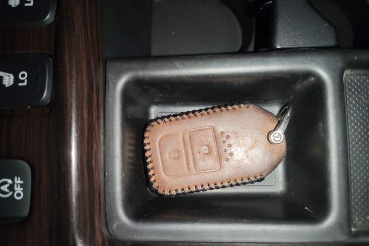 Used Honda CR-V 2015 2.4L four-wheel drive luxury version