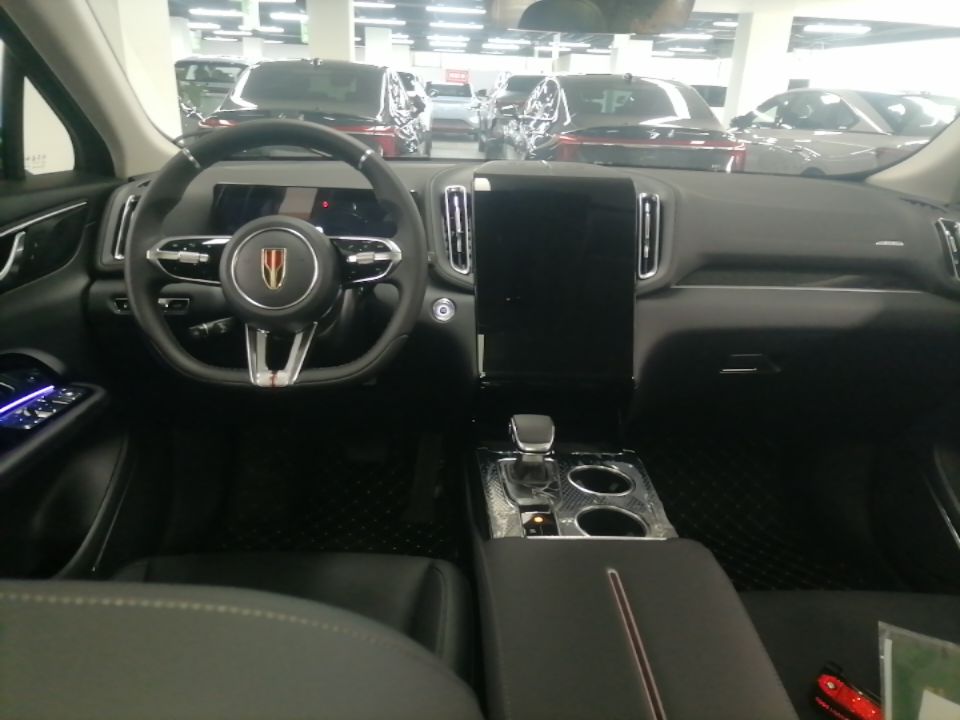 Hongqi HS3 PHEV 2025 Model 117km Jingwei Edition — снимка 12