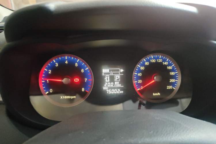 Used Venucia R50X 2015 1.6L Automatic Luxury Edition