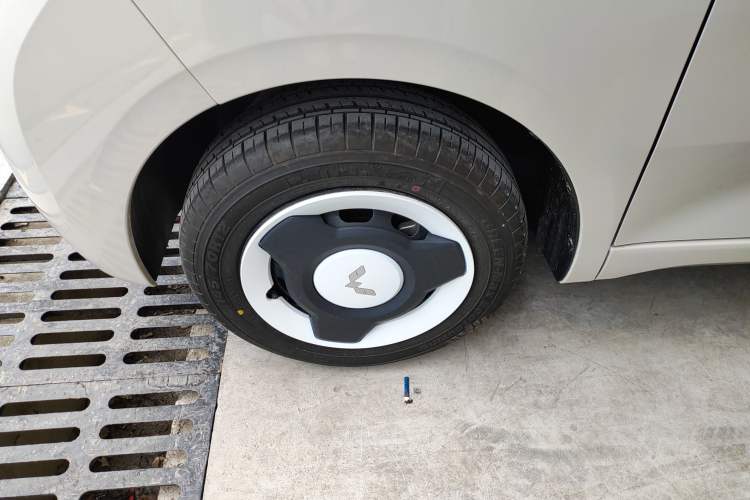 Used Wuling Hongguang MINIEV 2024 3rd Generation 215km Youth Edition
