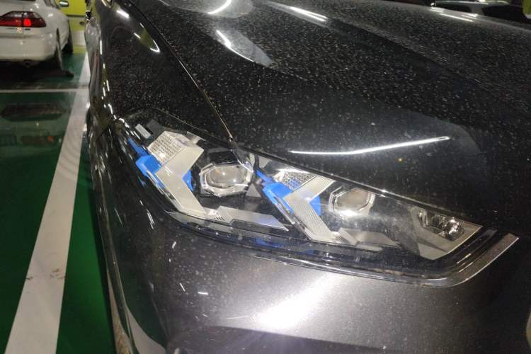 Used BMW X5 2023 xDrive 40Li M Sport Night Edition Package