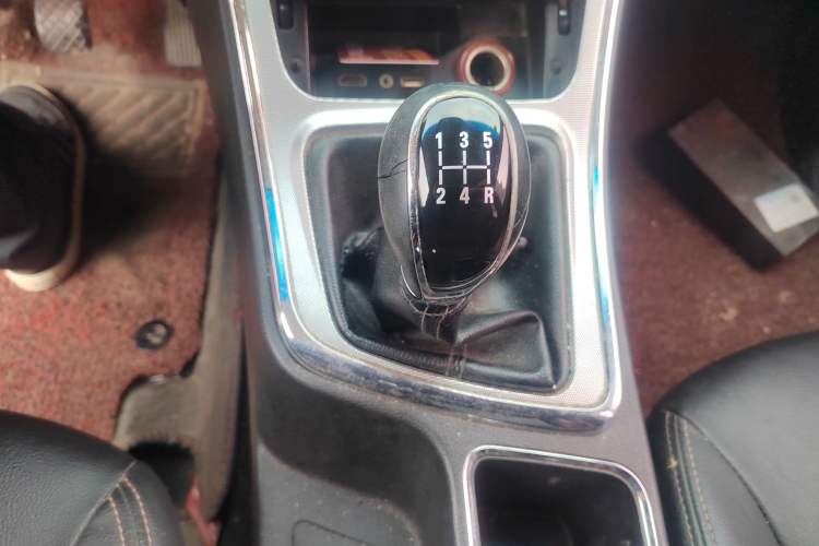 Used Baojun 560 2015 1.8L Manual Elite Edition
