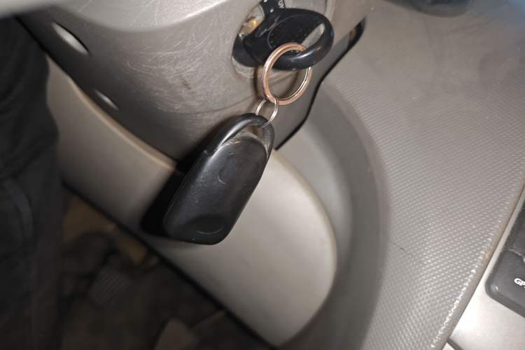 Used Chevrolet Sail 2013 Sedan 1.2L Manual Fashionable Happiness Edition
