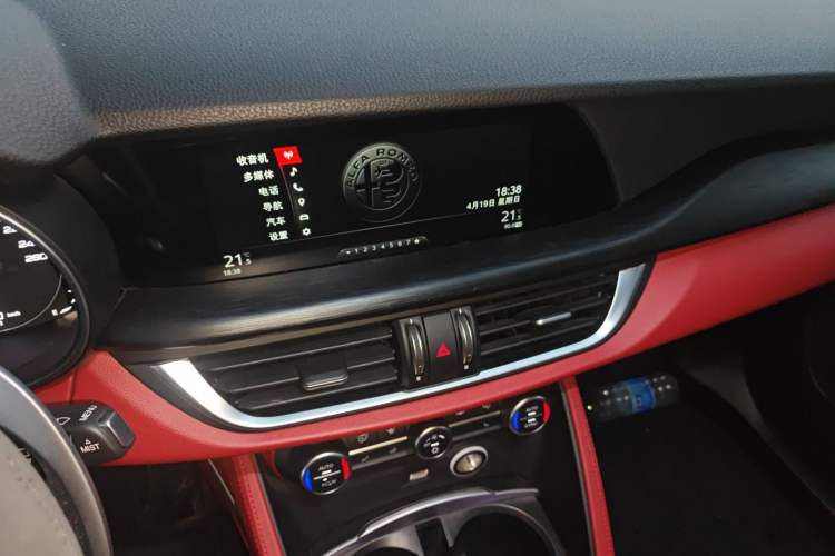 Used Alfa Romeo Stelvio 2017 2.0T 280HP Luxury Edition