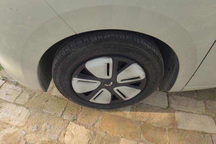 Used Wuling Hongguang MINIEV 2025 Four-Door Version Advanced Edition
