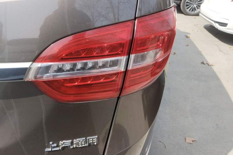 Used Buick GL8 2014 2.4L CT Luxury Business Comfort Edition
