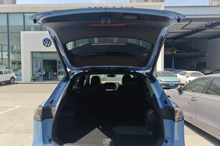 Used Volkswagen Tiguan L 2024 PRO 380TSI Four-Wheel Drive R-Line Prestige Edition Trunk