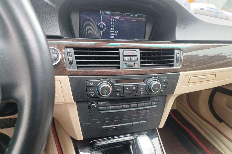 Used BMW 3 Series 2011 325i Luxury Edition
