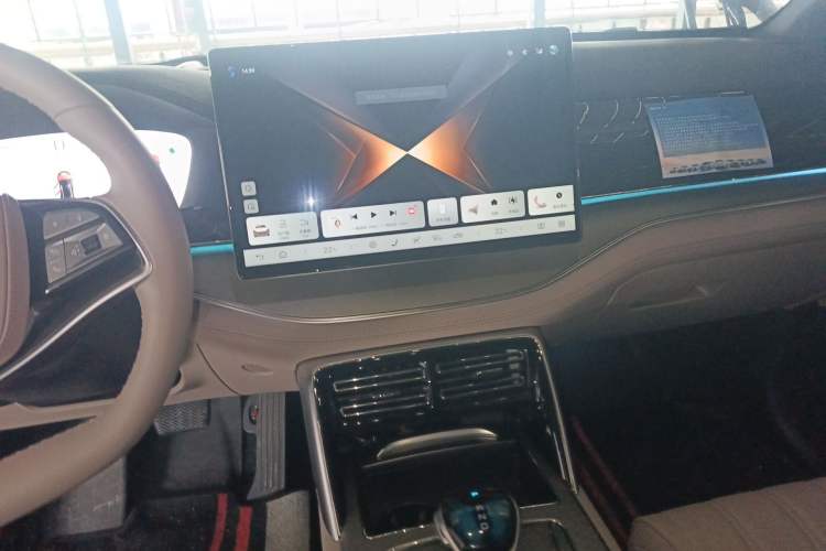 Used BYD Tang New Energy 2025 Intelligent Driving Version DM-i 115KM Flagship Edition Audio And AC Panel