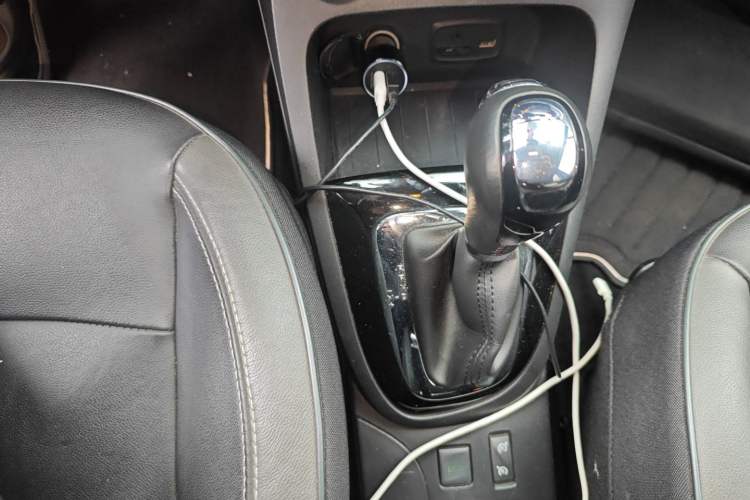 Used Renault Captur 2015 1.2T Automatic Luxury First Edition