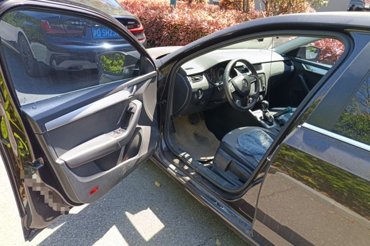 Used Skoda Octavia 2016 1.6L Automatic Chuanxing Edition Driver Seat