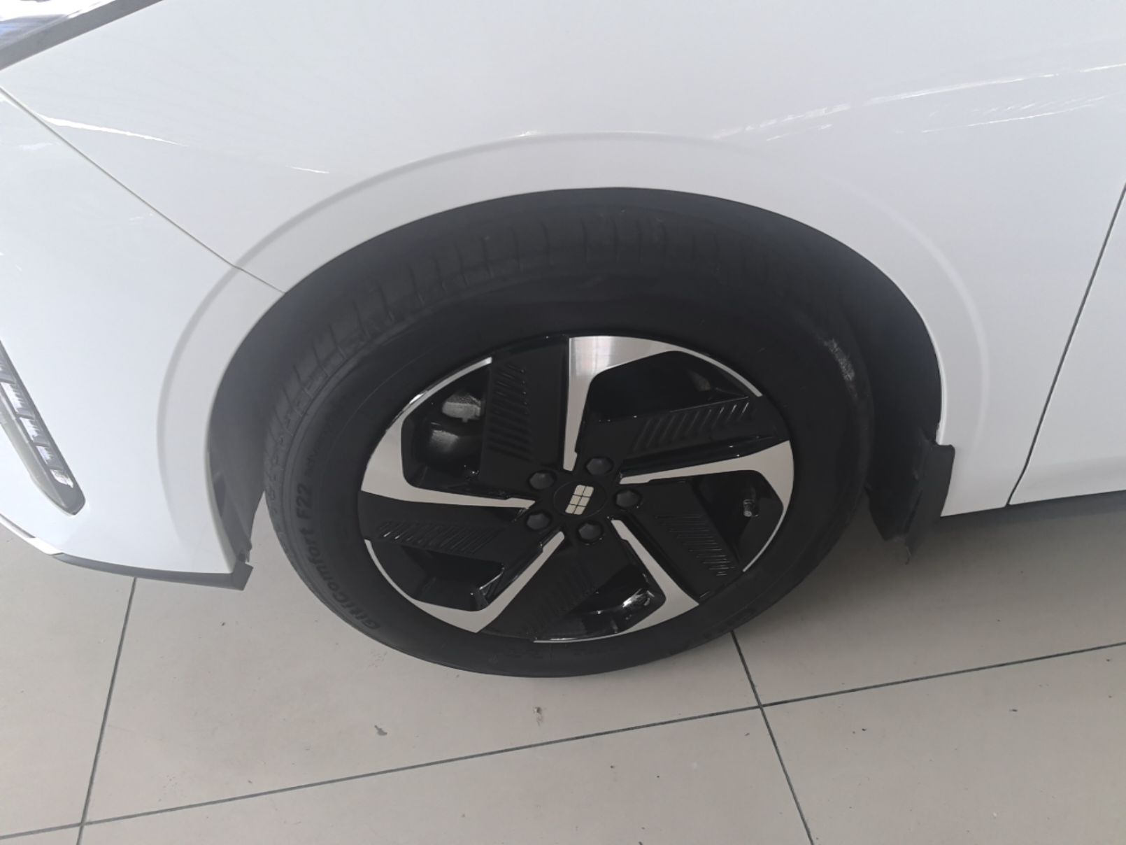 Geely Galaxy L6 2024 125km PLUS Dragon Edition — снимка 10