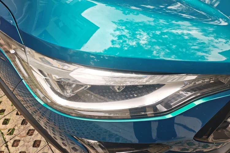 Used Haval LHERY 2021 High-Performance Version 1.5T Golden Rabbit Right Front Headlight