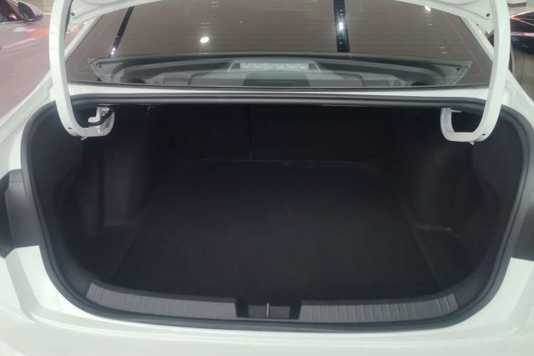 Used Volkswagen Sagitar 2023 300TSI DSG Excellence Edition Trunk