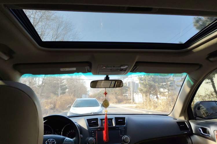 Used Toyota Highlander 2009 2.7L Two-Wheel Drive 7-Seater Luxury Navigation Edition Headliner