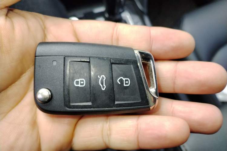 Used Volkswagen Tharu 2019 280TSI Two-Wheel Drive Luxury Edition China V Standard Vehicle Key