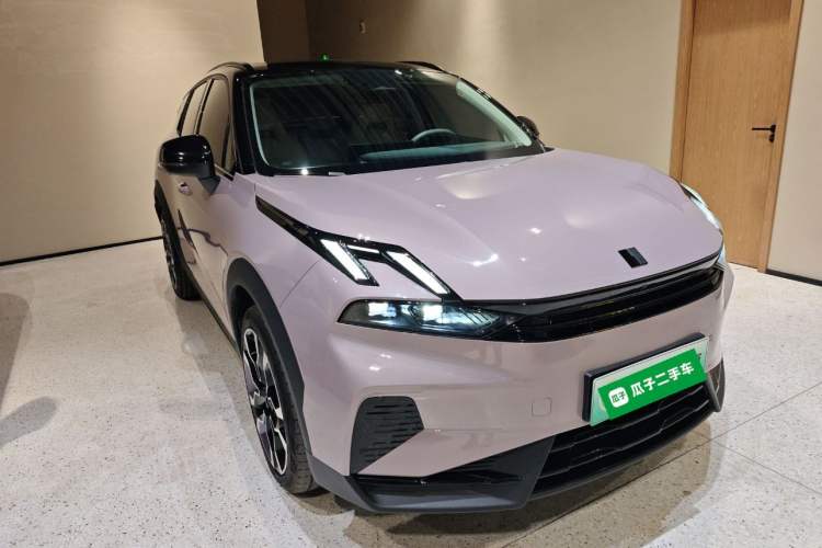 Used Lynk & Co 06 EM-P 2023 EM-P 126 Long-Range Halo Exterior 1