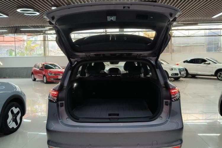 Used Hima H5 2025 Model Pure Electric Max Long Range Trunk