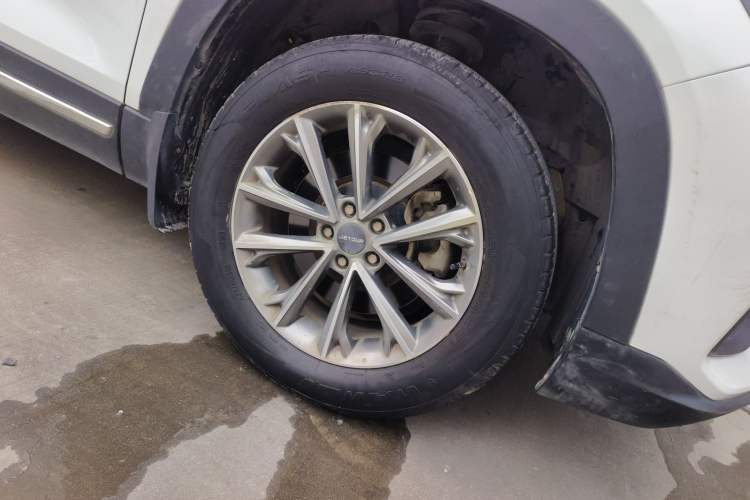 Used JETOUR X90 2020 1.5T Manual Shadow Fun Edition 7-Seater Right Front Wheel Hub