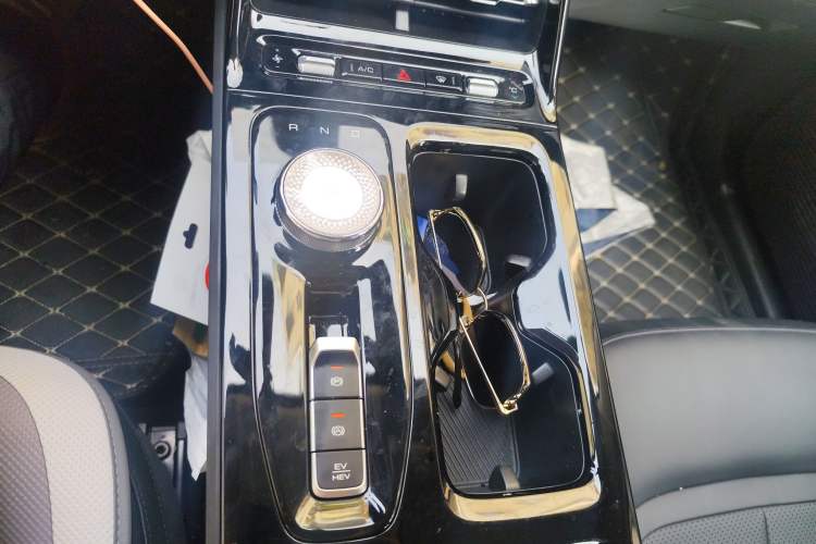 Used Wuling Xingguang 2024 Co-creation Edition 150 Standard Model
