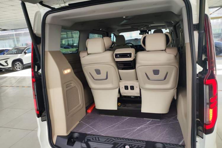 Used Ford Tourneo Custom 2023 2.0T Automatic Comfort Edition