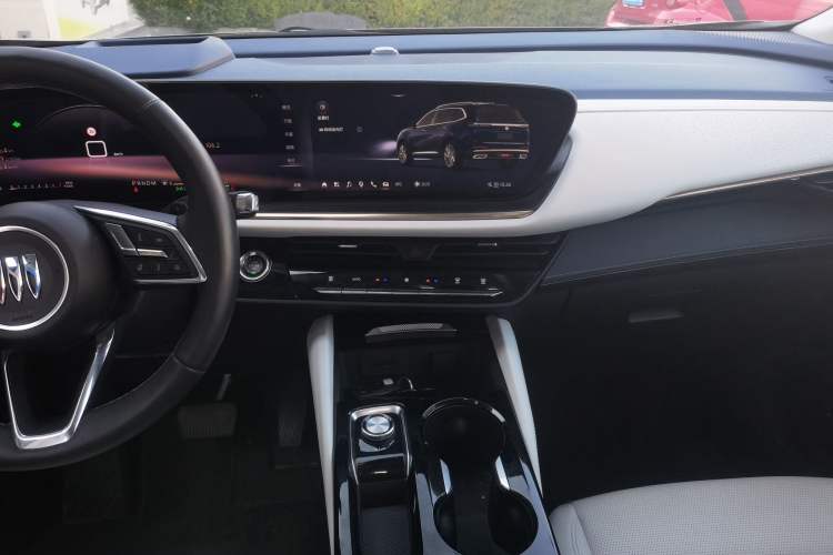 Used Buick Envision 2024 Encore Plus AWD Avenir