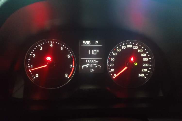 Used Volkswagen Lavida 2013 Restyled Classic 1.6L Automatic Comfort Edition Instrument Cluster