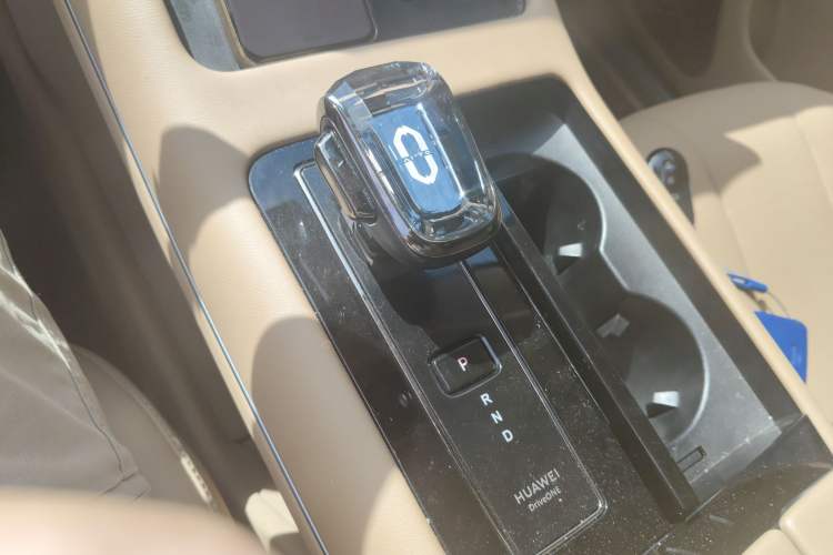 Used Hima AITO M7 2024 1.5T Intelligent Driving 4WD Max Edition 5 Seats Gear Lever