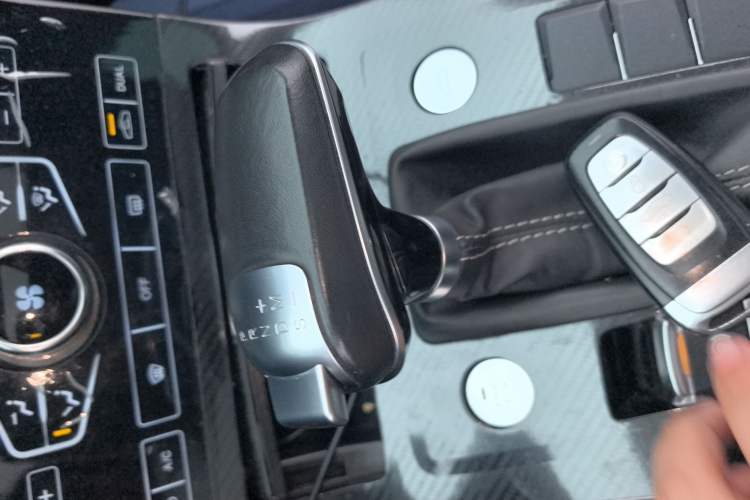 Used Hongqi H5 2018 30TD Dynamic Edition