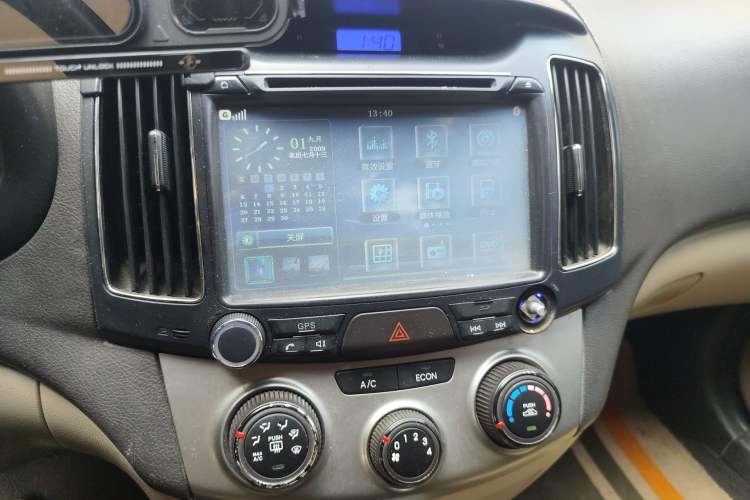 Used Hyundai Celesta 2011 1.6L Manual Comfort Edition